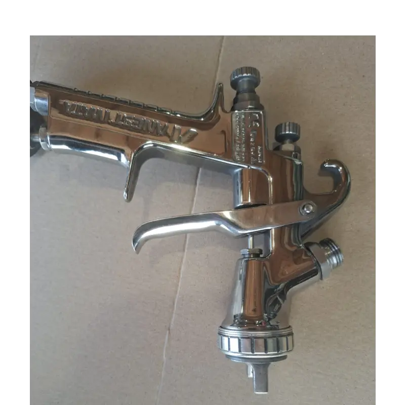 Pistol de vopsit profesional W-400 WBX Anest Iwata second hand